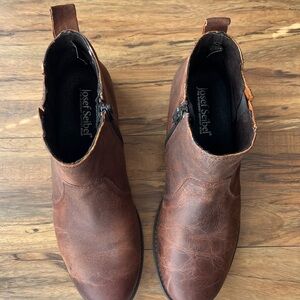Josef Seibel Women’s Rich Brown Ankle Boots